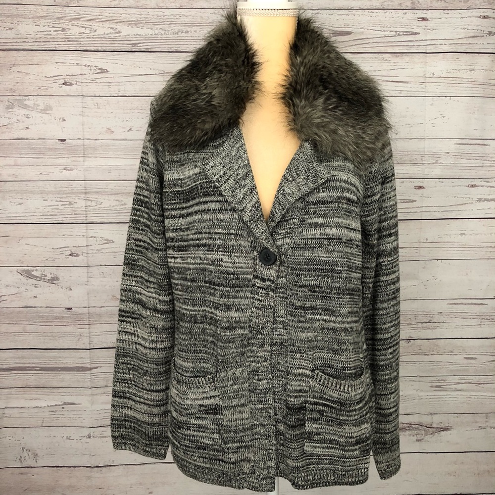 Coldwater Creek Sweater w/Faux Fur Collar Size L
